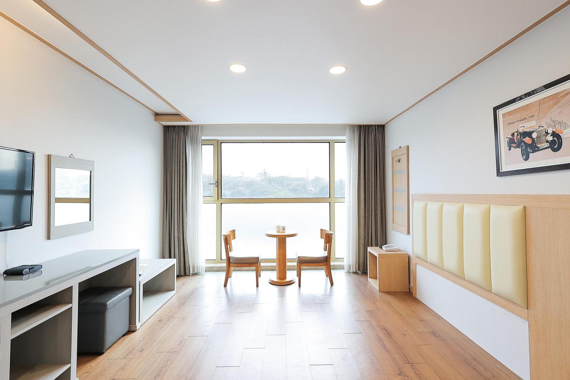 Shin Shin Hotel Jeju City Exterior photo