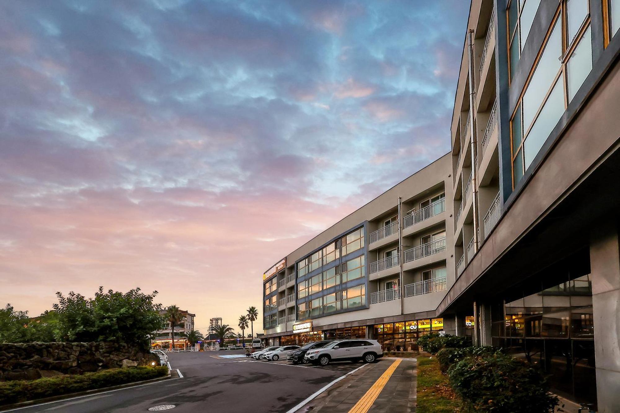 Shin Shin Hotel Jeju City Exterior photo