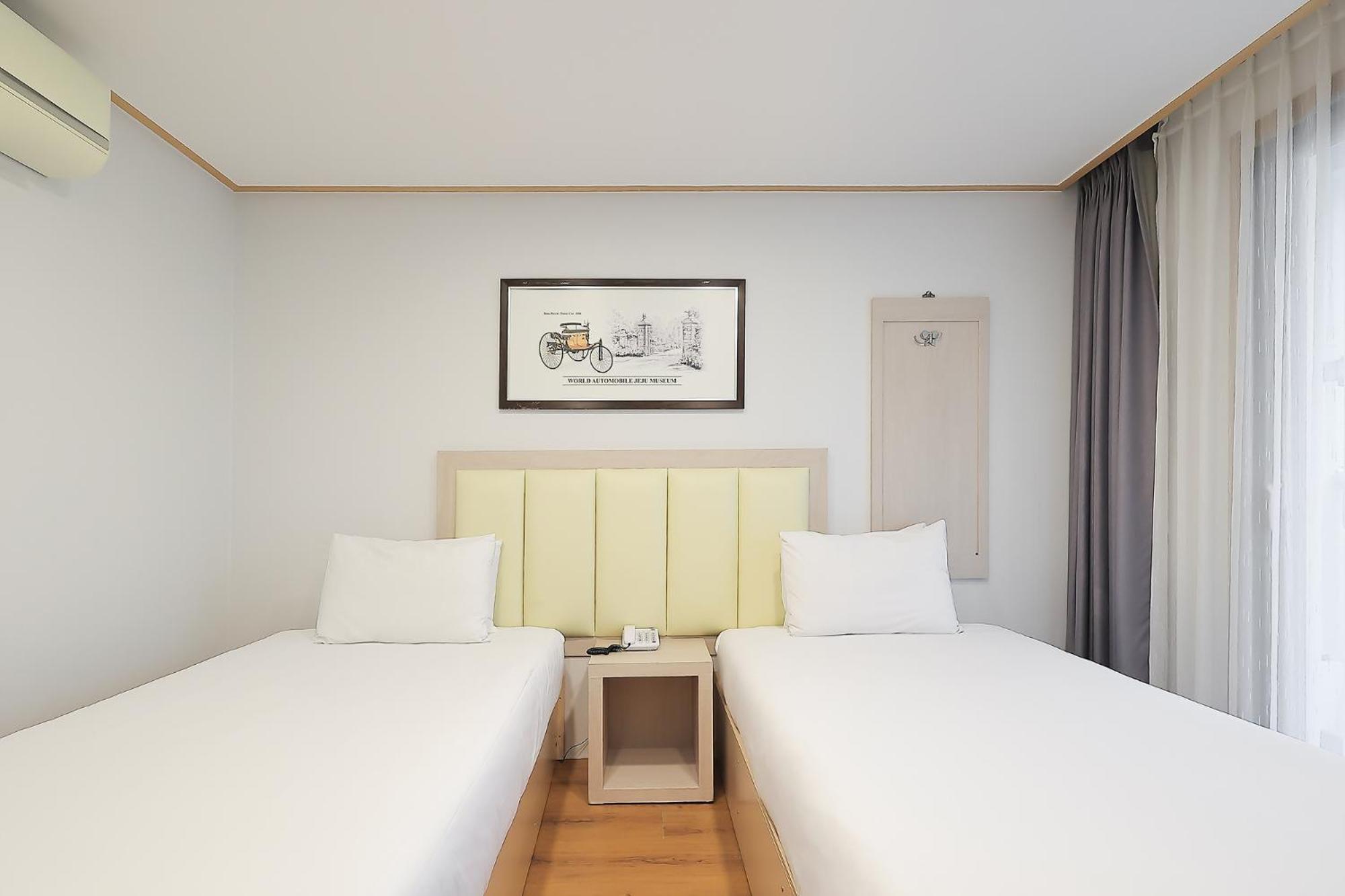 Shin Shin Hotel Jeju City Exterior photo